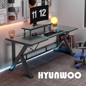 Hyunwoo 컴퓨터 게이밍 책상 블랙 1000
