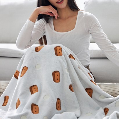 베네베딩 야광 캠핑 극세사 건빵담요