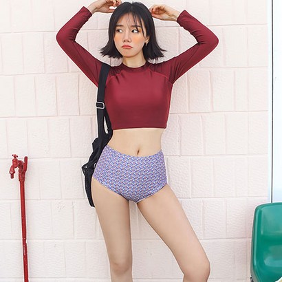 베라프 라벨 크롭 래쉬가드