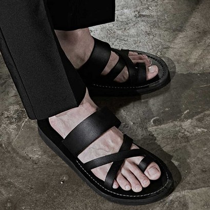F 2891 데브레첸 레더 스트랩 샌들 밴타블랙