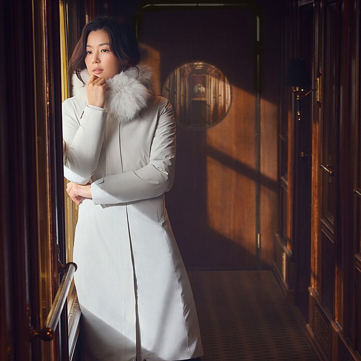네파 오늘이 마지막!! 베스트아이템 전지현다운 고어텍스 소재 가볍고 따뜻하다!! 화재의 아르테 다운 60% 파격세일 여성 네파 아르테 다운 자켓 7F82043_GS