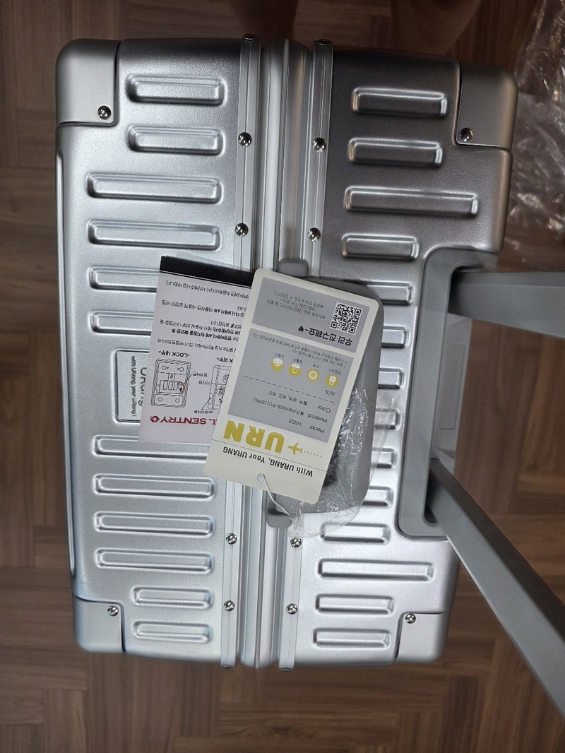 10년AS 독일산PC 캐리어 폴리카보네이트 알루미늄프레임 여행용캐리어 20인치 24인치 28인치 중대형 캐리어