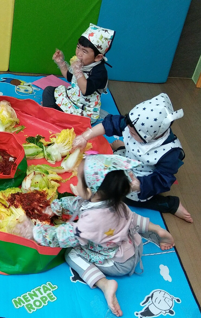플리에 남아용 민소매 앞치마 두건 토시 지퍼백 곤색별