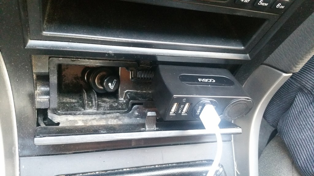 코시 QC30 올인원 차량용 충전기 CR3149AT