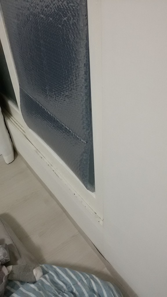 자외선차단 뽁뽁이 단열 에어캡 암막 창문 유리창 햇빛차단