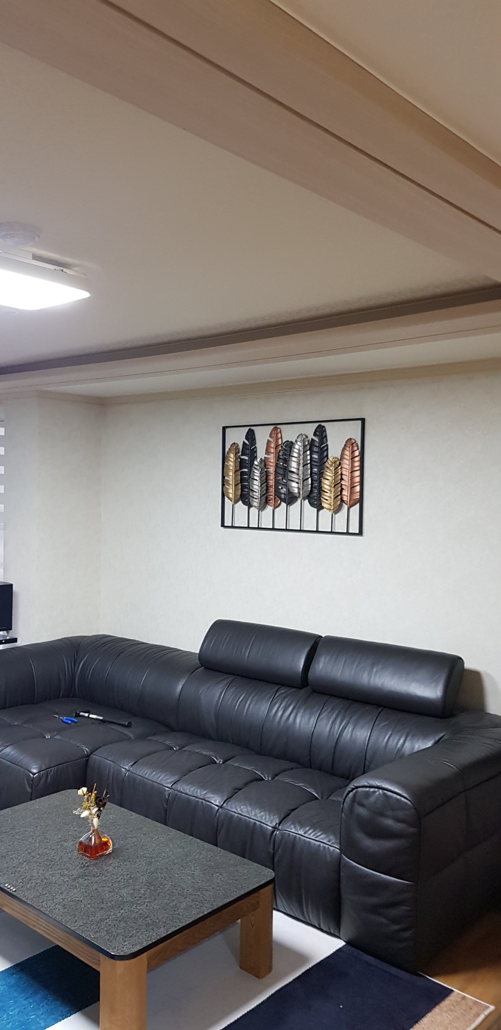 루미아 마리안느 인테리어 철제 벽장식 1000