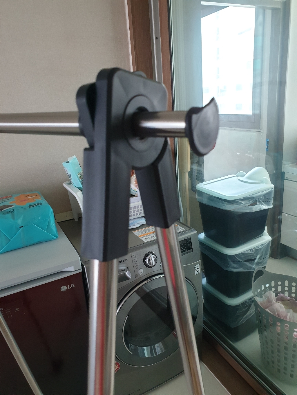 씨에스리빙 A형 길이조절 빨래건조대 블랙