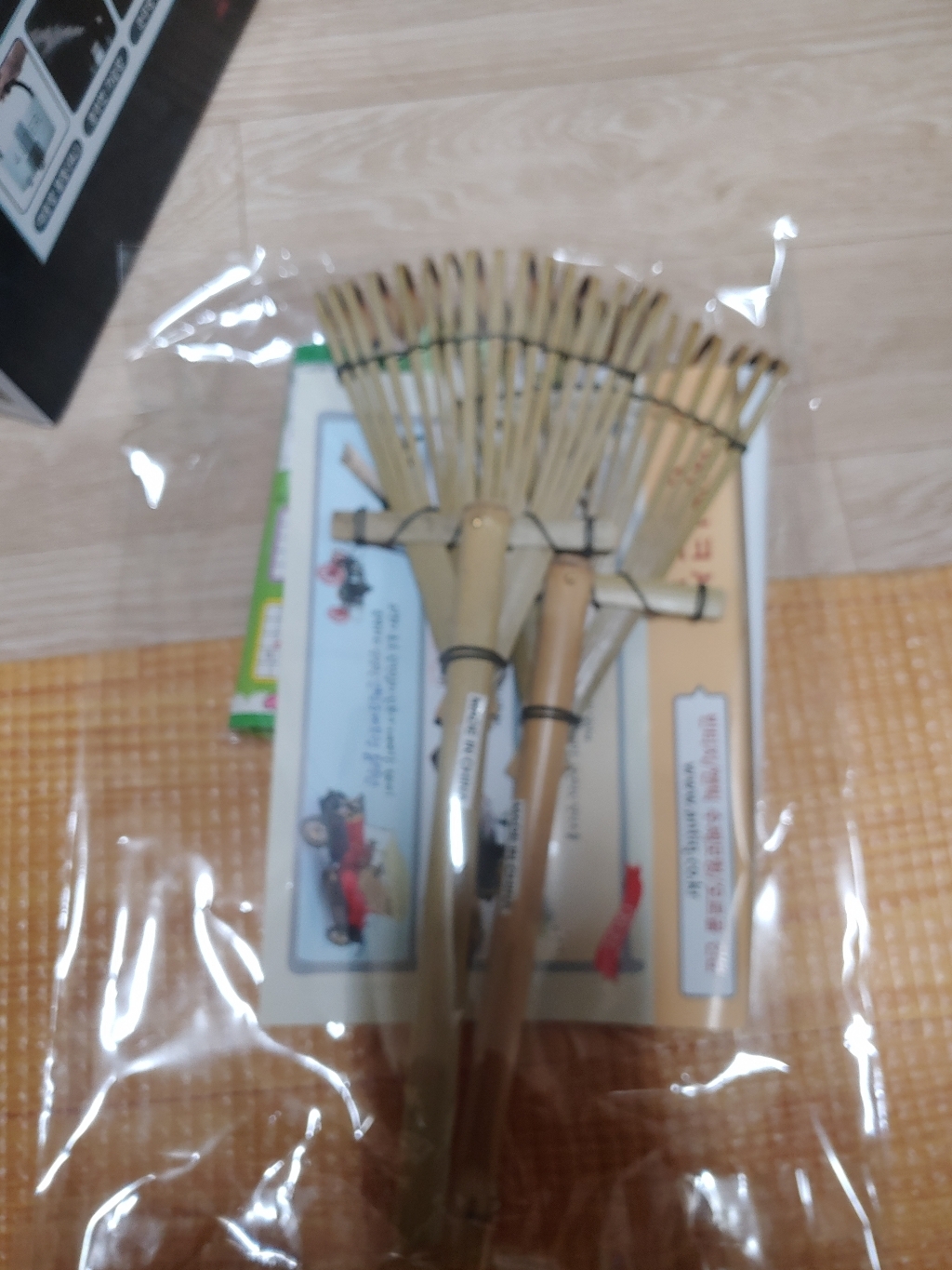 IQUS 장식용 갈퀴