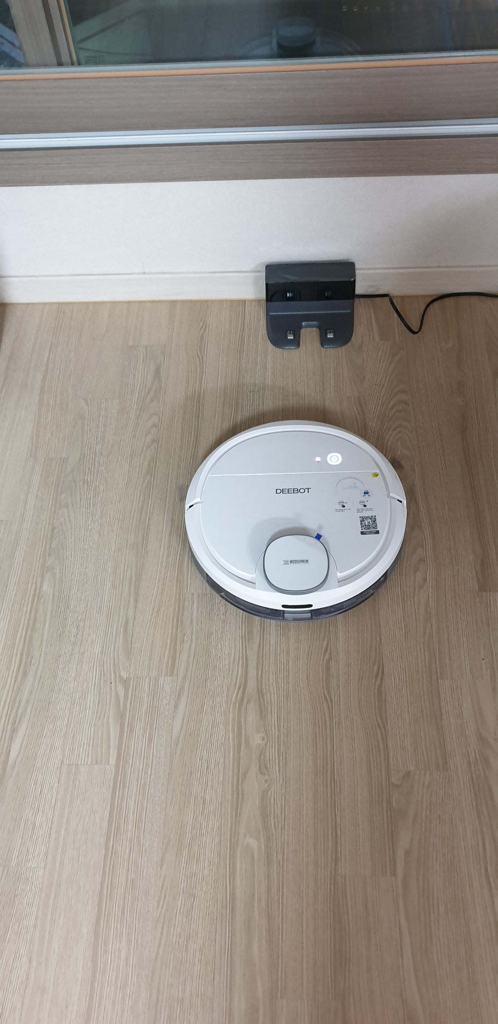 ECOVACS 로봇청소기 DEEBOT OZO 900 DN