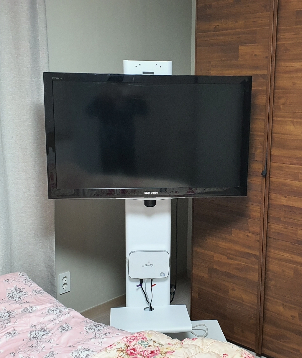 월드넷코리아 이동식 TV거치대 TR-1600 TR-1200