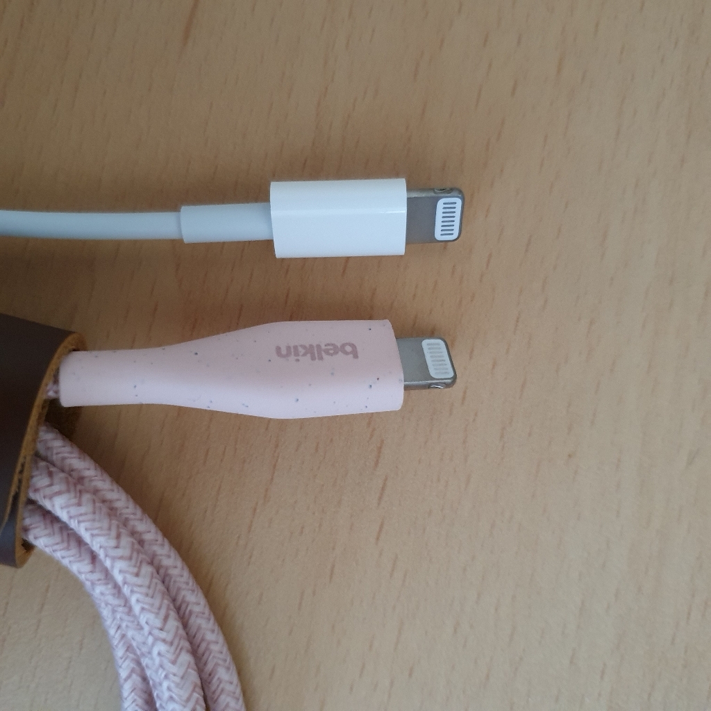 벨킨 듀라텍 플러스 USB C to 라이트닝 고속 충전 케이블 F8J243bt04 스트랩