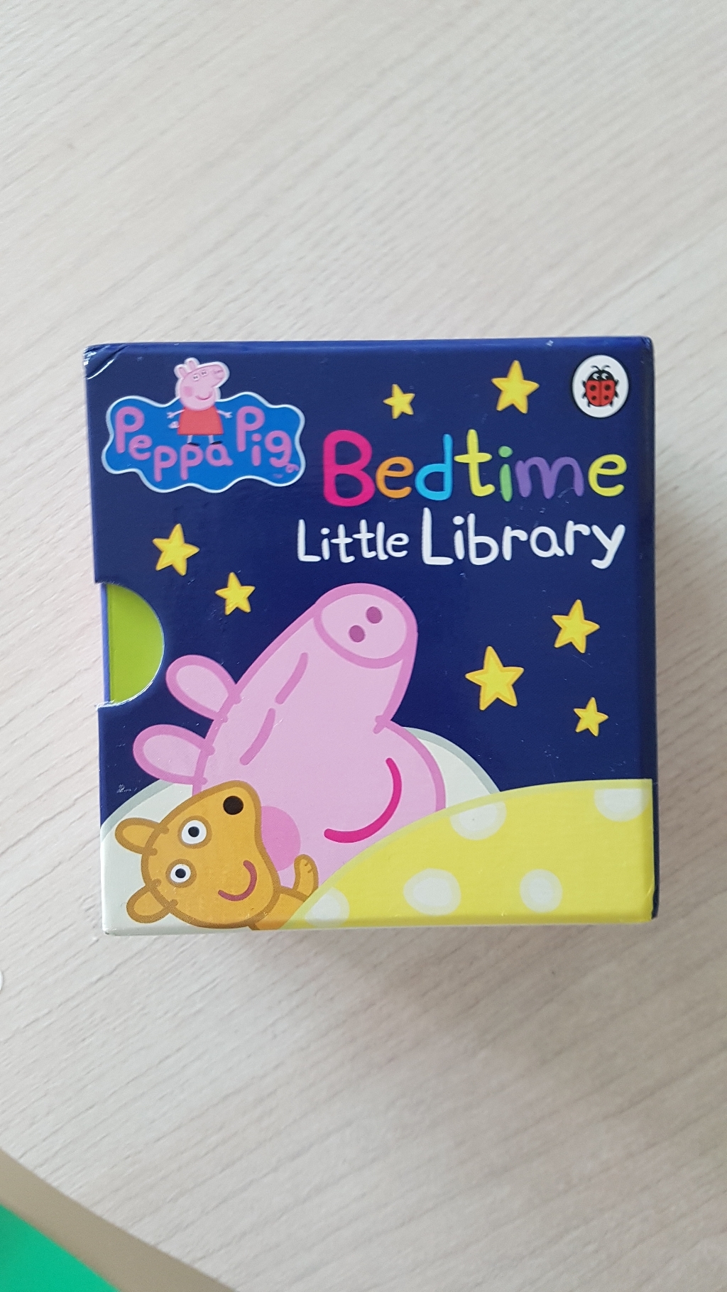 ea i: Bedtie itte ibrary Board book Author