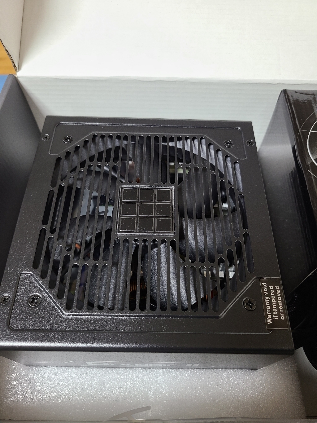 마이크로닉스 Cassic II 600W 2V Sine Rai 85