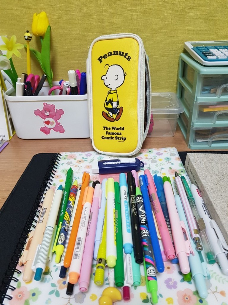 피너츠 스누피 캐릭터 U 라운드필통