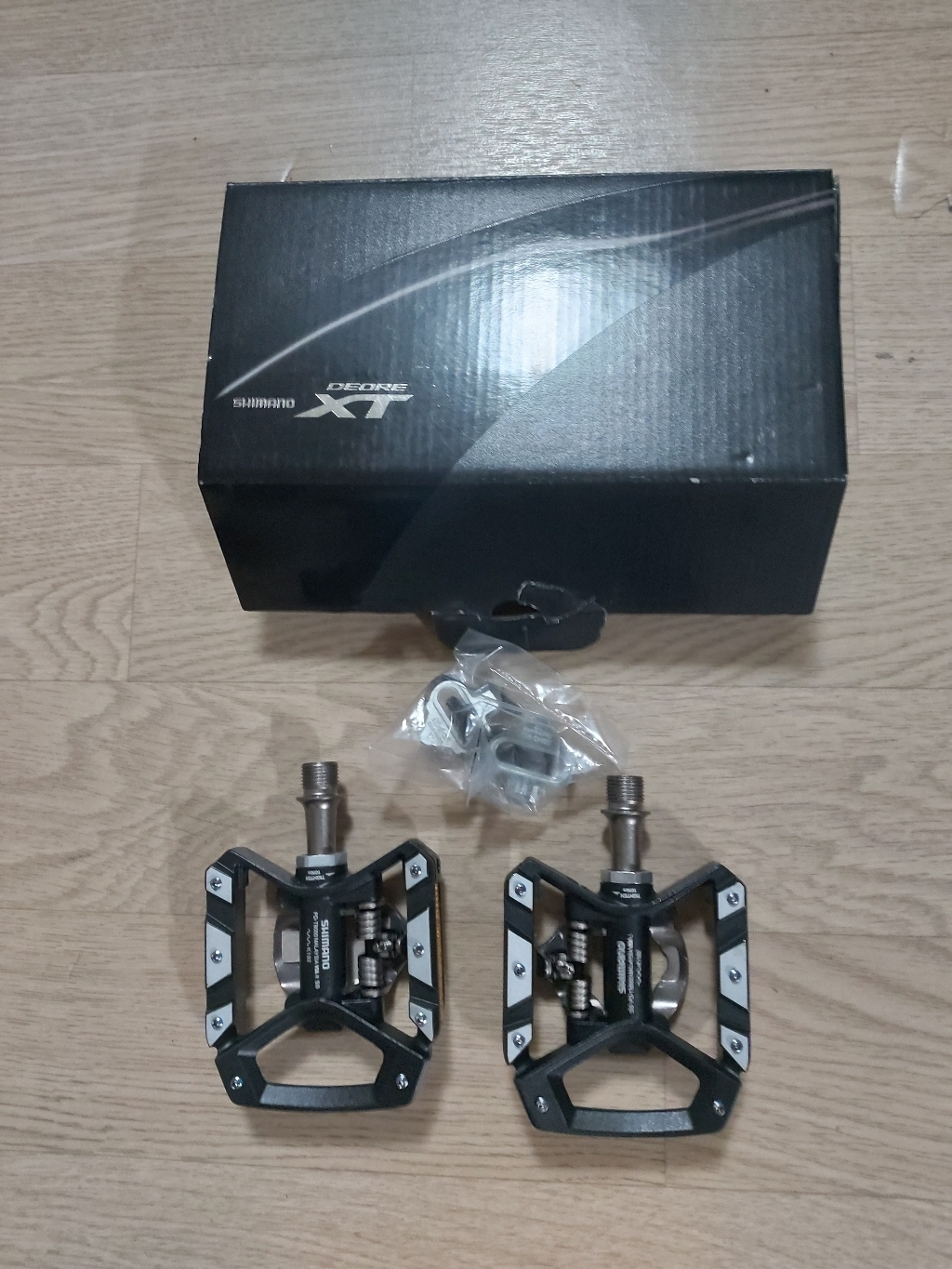 시마노 D-T8000 투어용 클릿포함 자전거 페달 TB