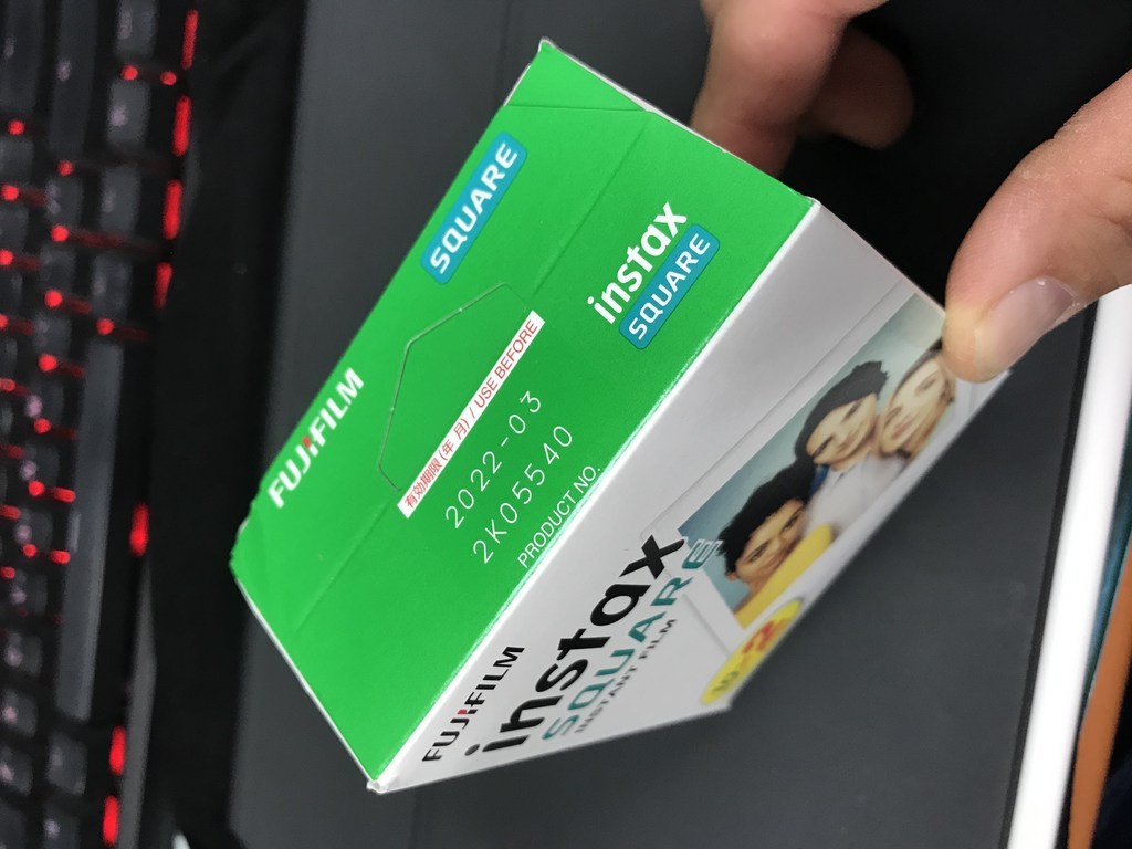 인스탁스 스퀘어 카메라필름 구성품 랜덤발송