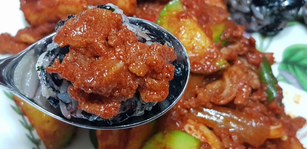 [창구식품] 양념오돌뼈 리뷰후기