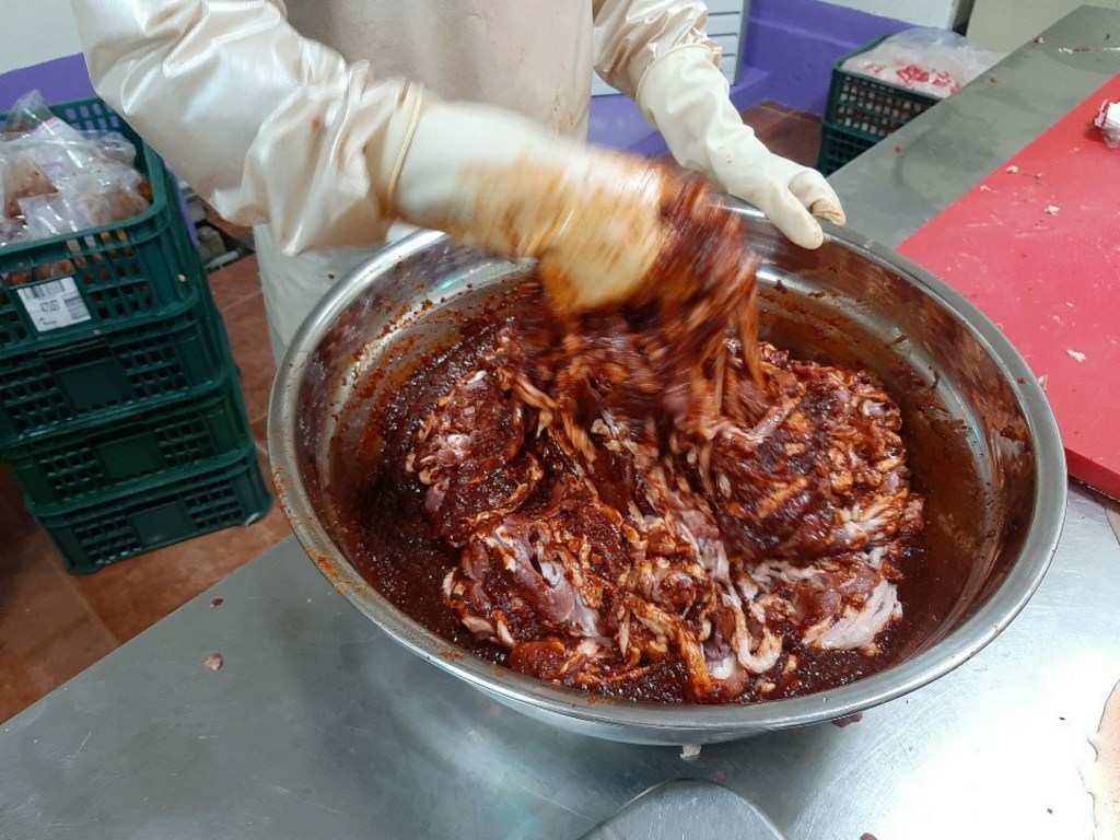 맛보장 유황오리 당일작업 가장최근 오리불고기