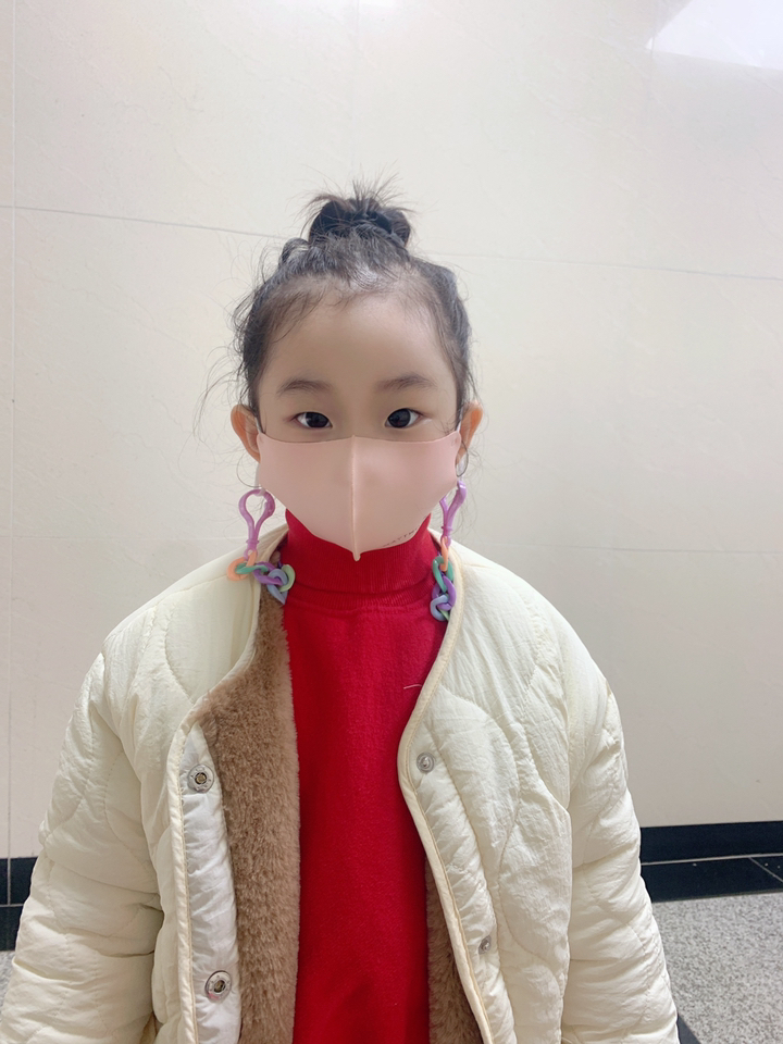 AYTWO 키즈 아동 어린이 주니어 유아 초등학생 초등 3D 입체 국내산 비말차단 길이조절 가능한 패션 국산 빨아쓰는 귀 안아픈 편한 스포츠 마스크 끈조절 소형 중형 대형 연예인