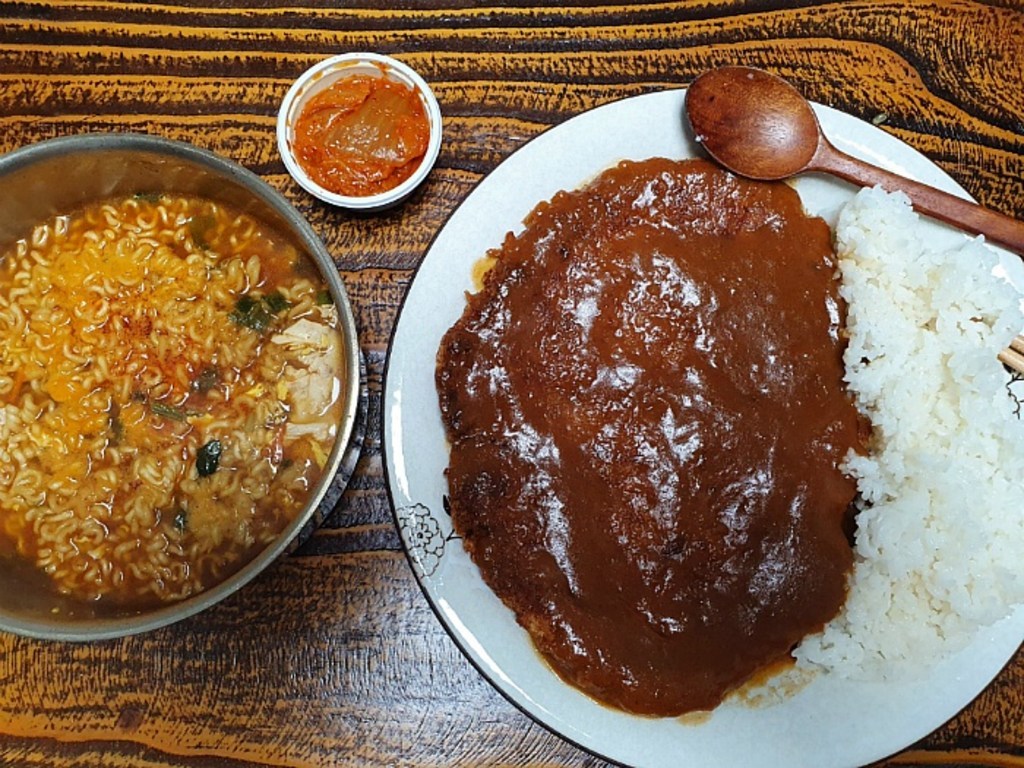 연남동 기사식당 왕돈까스 소스 리뷰후기