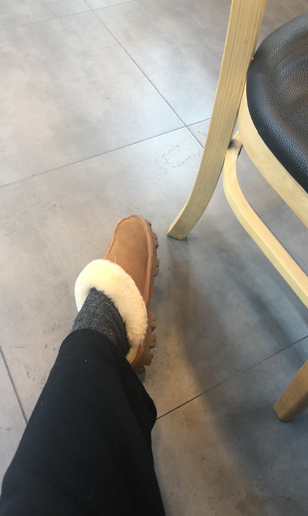 UGG 1978AUS 주정품 남여 어그 양털 슬리퍼 정품 퍼 Sier 리뷰후기