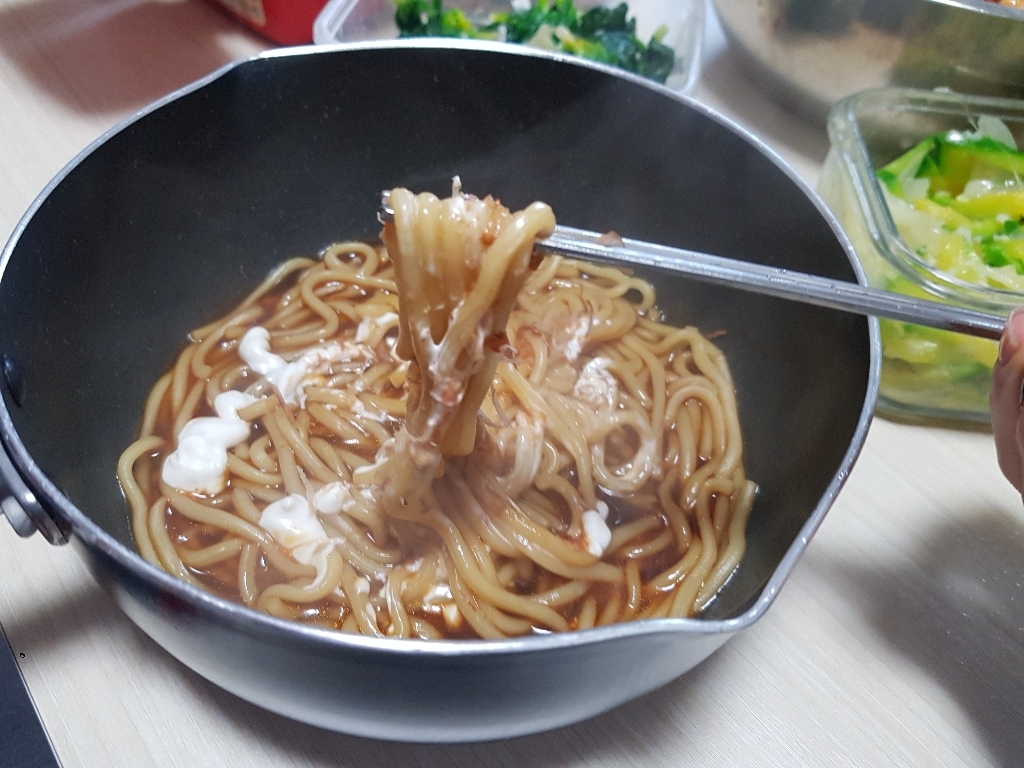CJ제일제당 정통식 야끼소바 2인분 리뷰후기