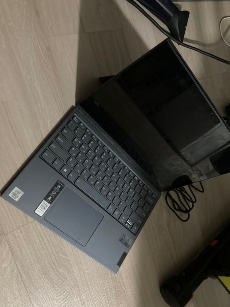 레노버 2020 YOA duet7 13 E-Coor en