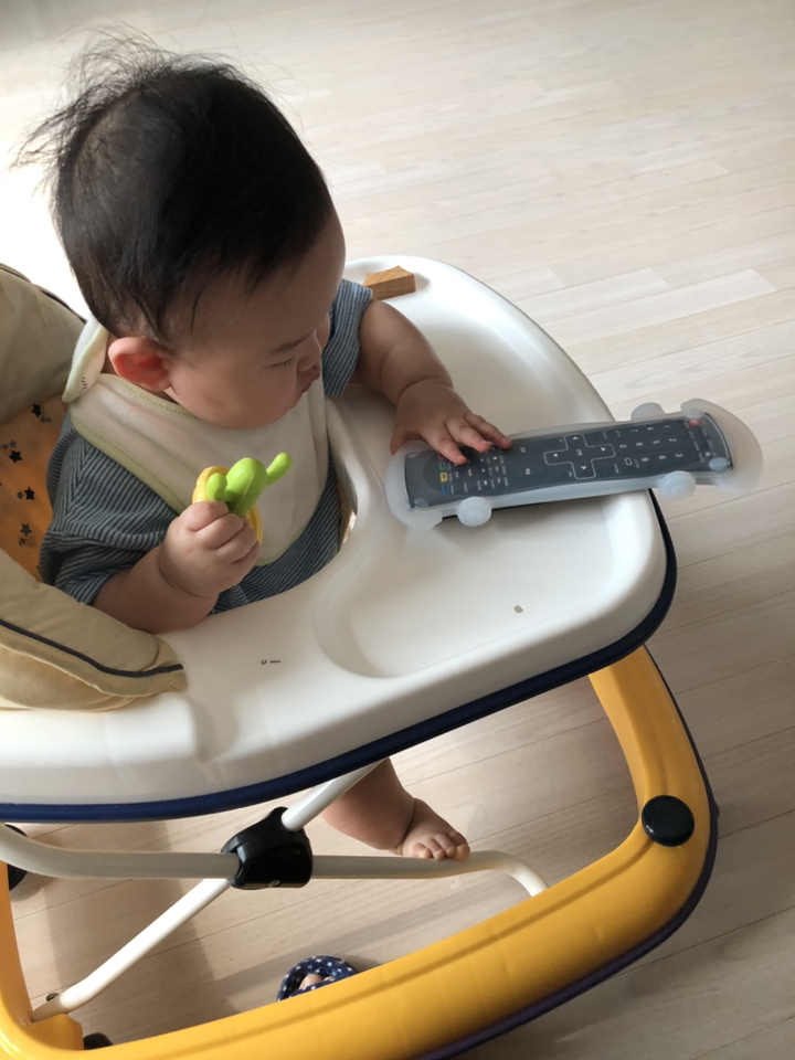 치발기 아기치발기 유아용품 출산용품 아가프라 스마트폰 리모컨 실리콘치발기 겸용 - 실리콘치발기 치발기 치아발육기 아기치발기 유아용품