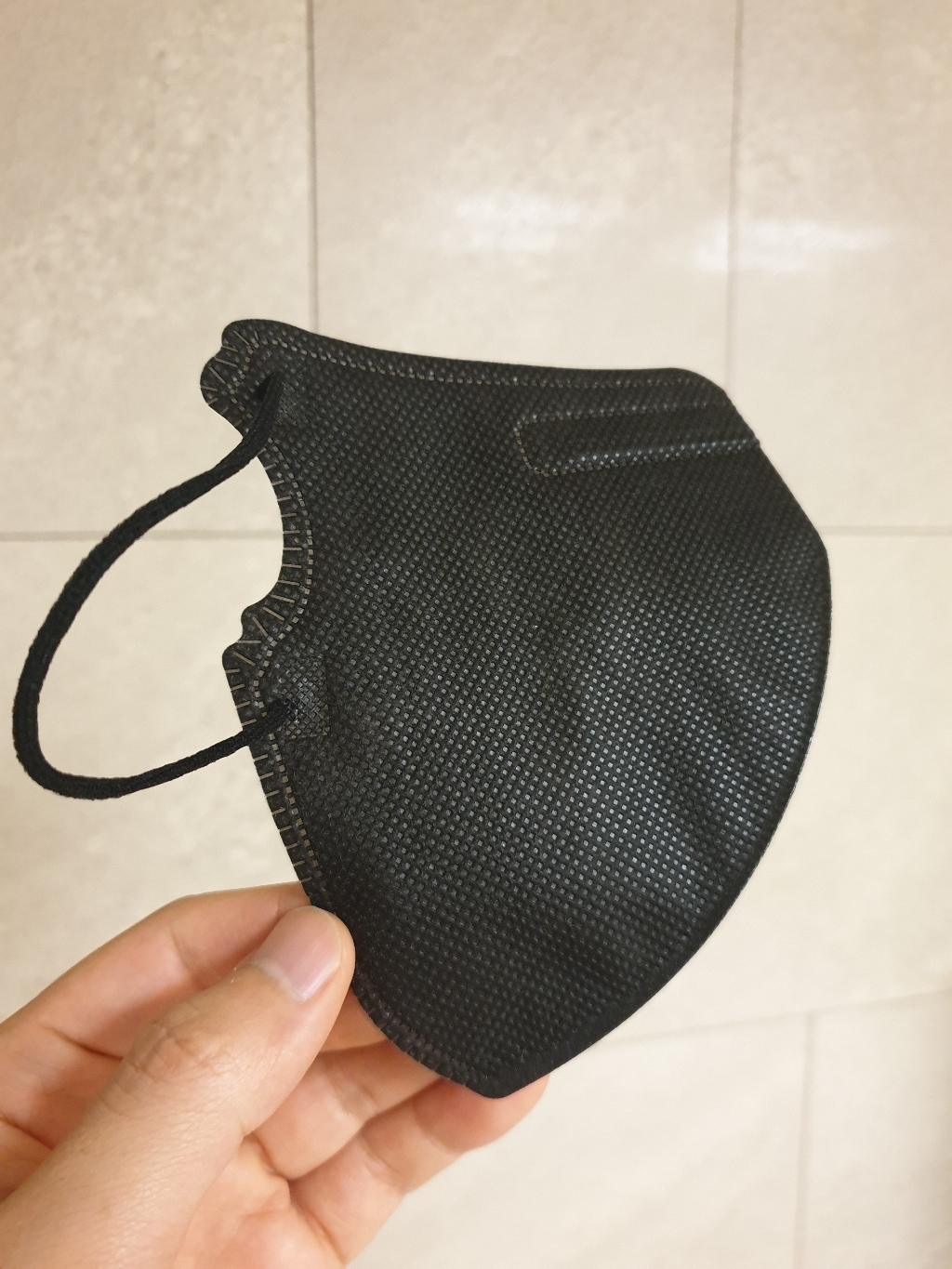 제조사직영 국산 부자재 KF94 귀편한 숨쉬기편한 에어마인 더블랙 새부리형 마스크 대형 검정색 개별포장 30매입 리뷰 후기