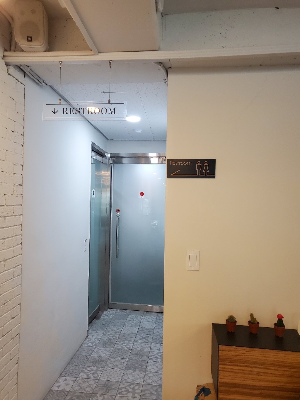 카시드 화장실표지판 WTR058 화장실 표지판 표찰 표시판 안내판 간판 문패 팻말 명판 도어사인