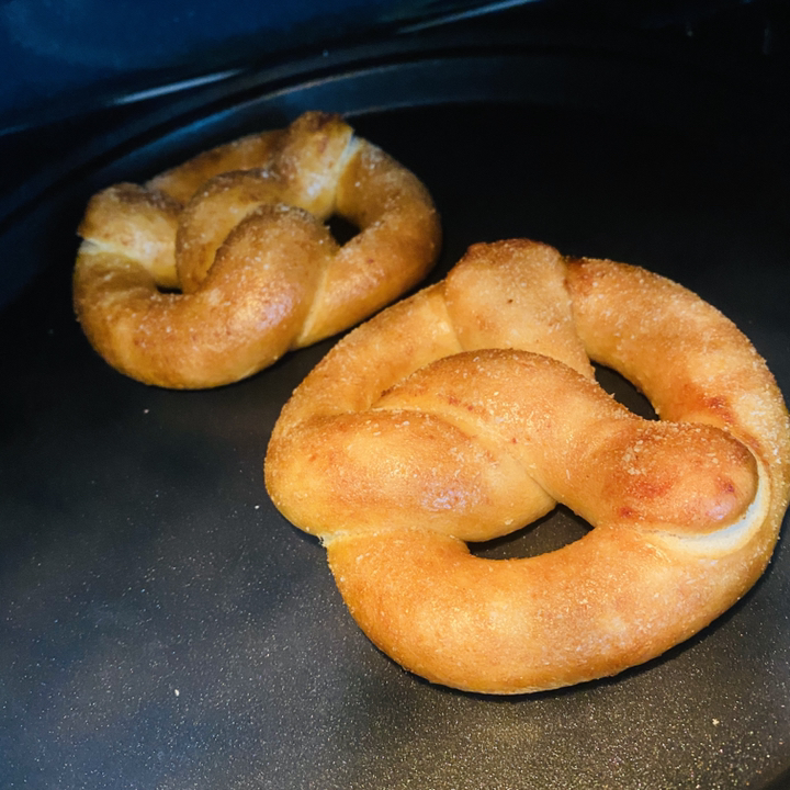 간식엔 빅 크림치즈 프레첼 (냉동) 리뷰 후기
