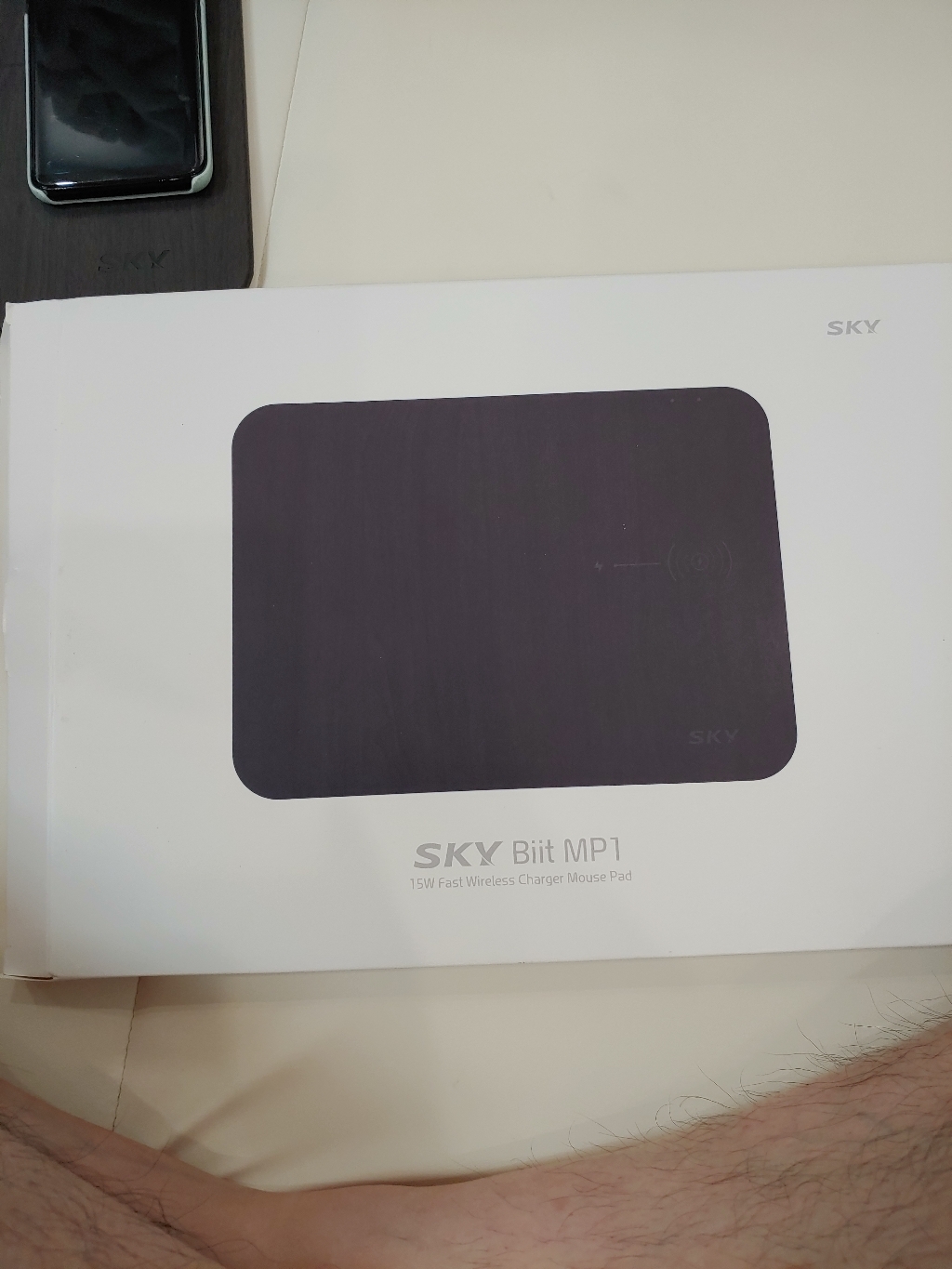 스카이 비트 MP1 고속 무선 충전 마우스패드 SKY-BMP1 15W 리뷰후기