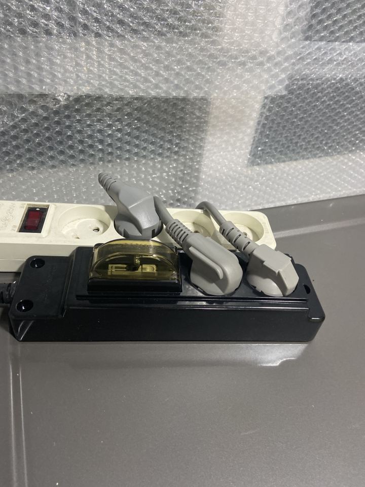 현대일렉트릭 블랙 4000W 고용량 멀티 콘센트 배선 2구