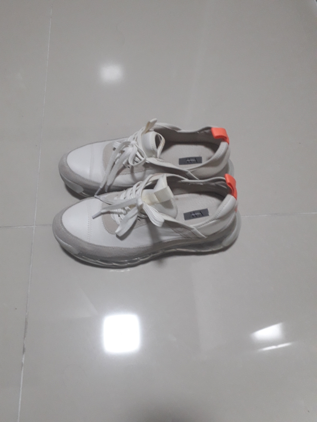 [3만원 일시불2만]VW베라왕 21SS 에어 뉴어크V4 스니커즈 리뷰후기