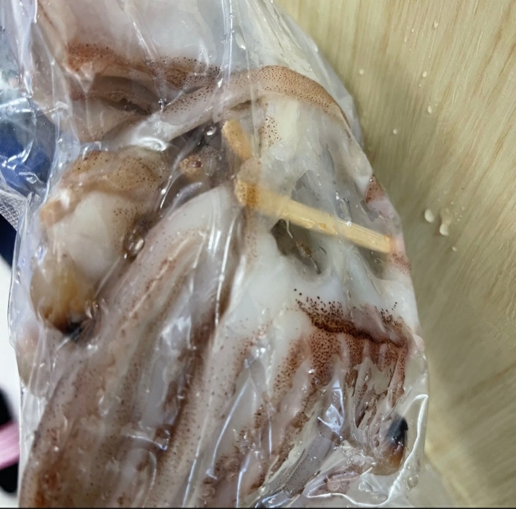 울릉도 반건조오징어 마른오징어 오징어 피데기 건오징어 동해오징어 반건오징어 말린오징어