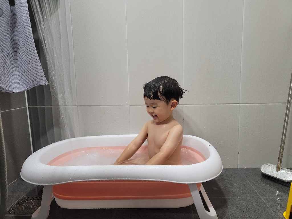 크라운 유아용 접이식 욕조
