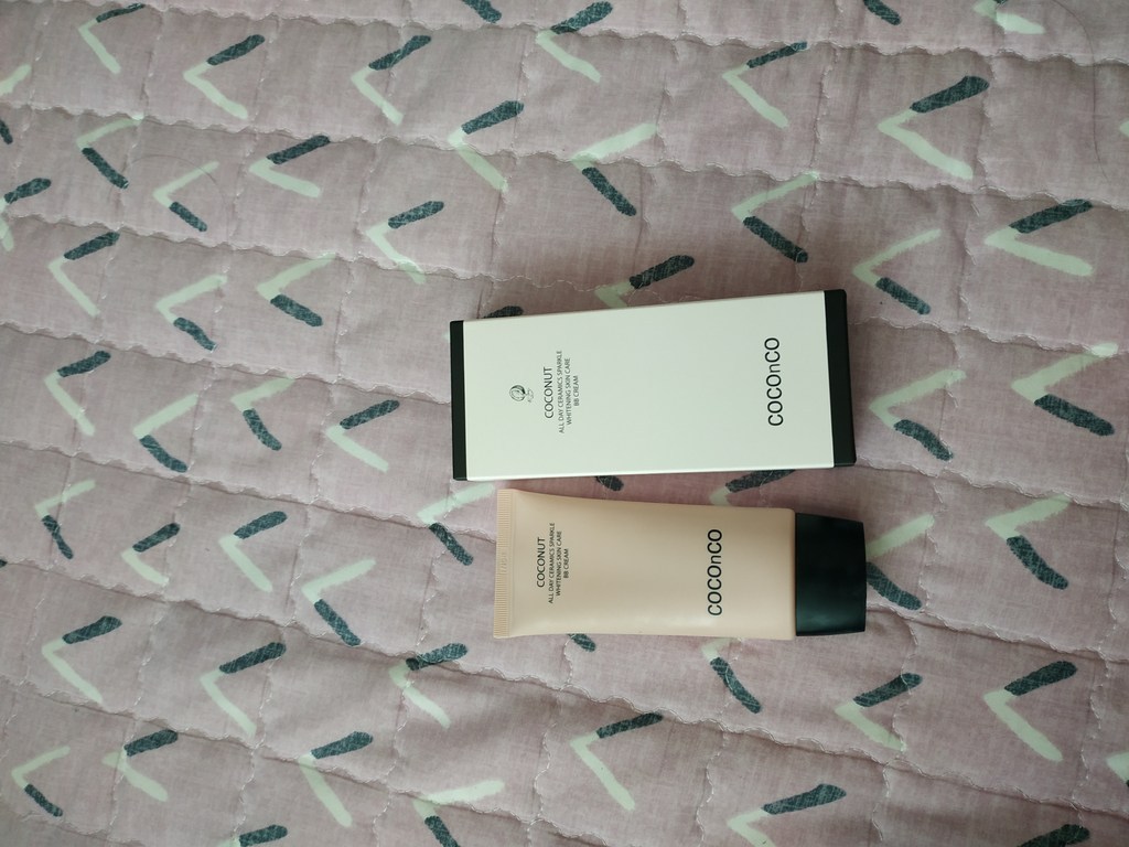 코코앤코 코코넛 래디언스 에센스 비비크림 SF50 A