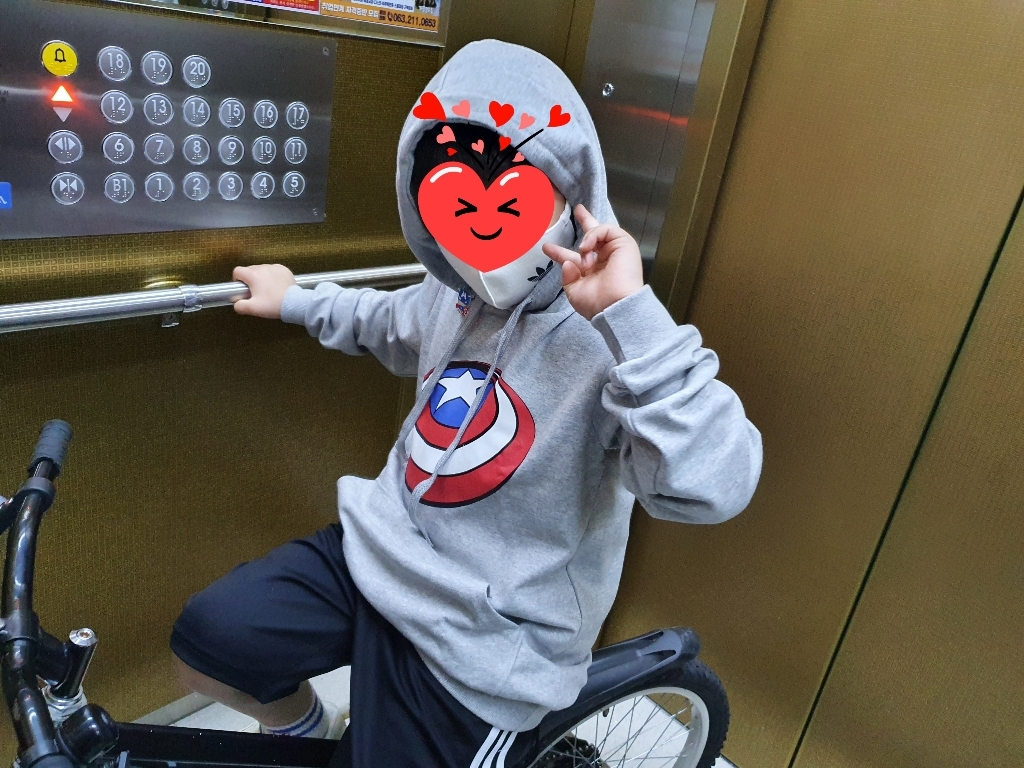 마블 남아/여아 공용 특양면 베이직핏 후드 캡틴 방패 프린팅