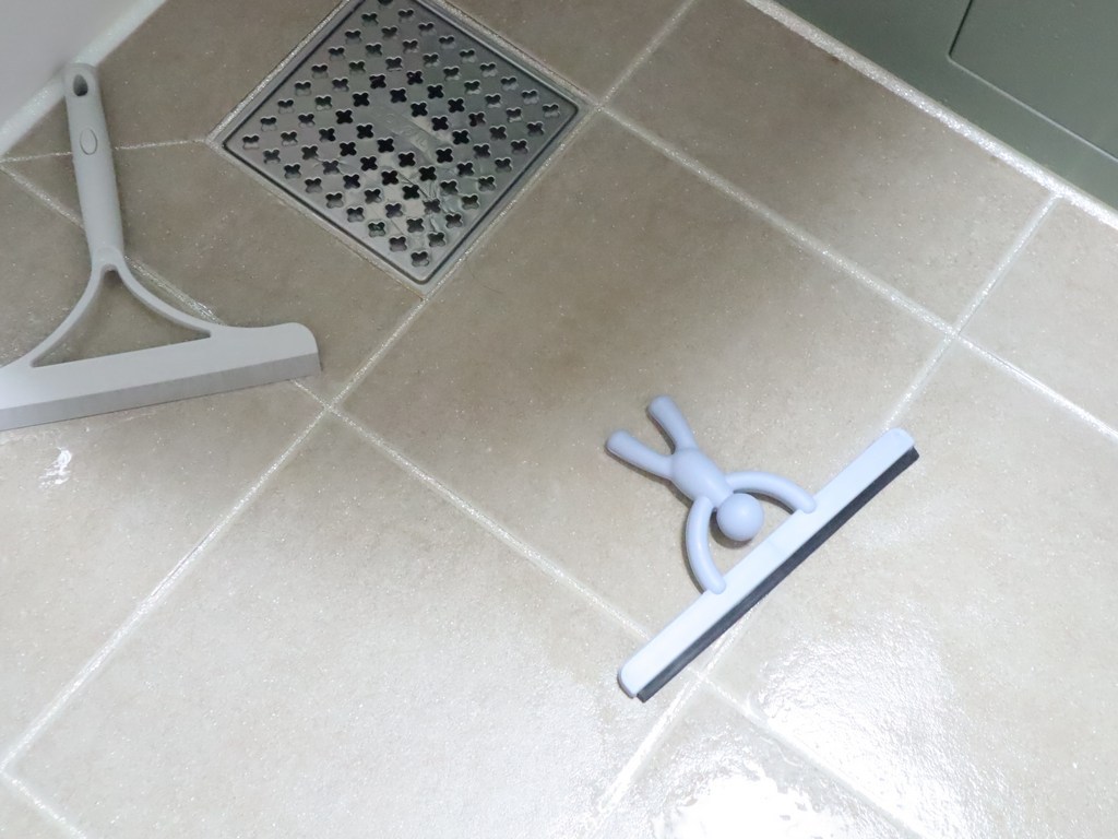모나코올리브 인싸 욕실 물기제거기