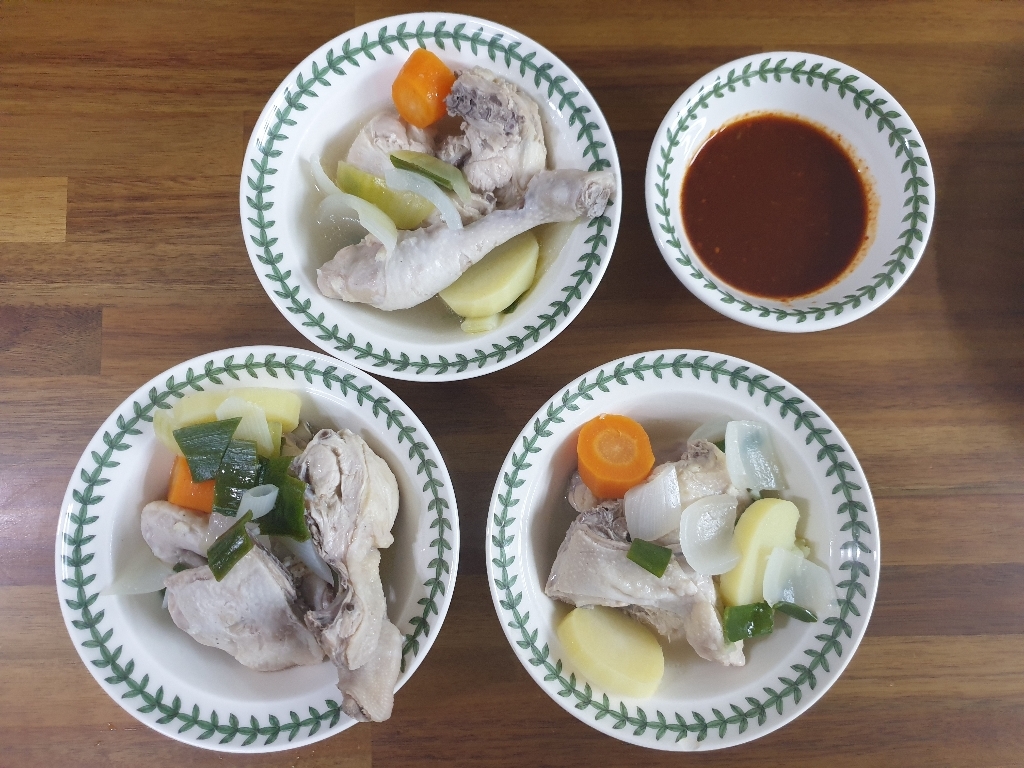 곰곰 닭칼국수 밀키트