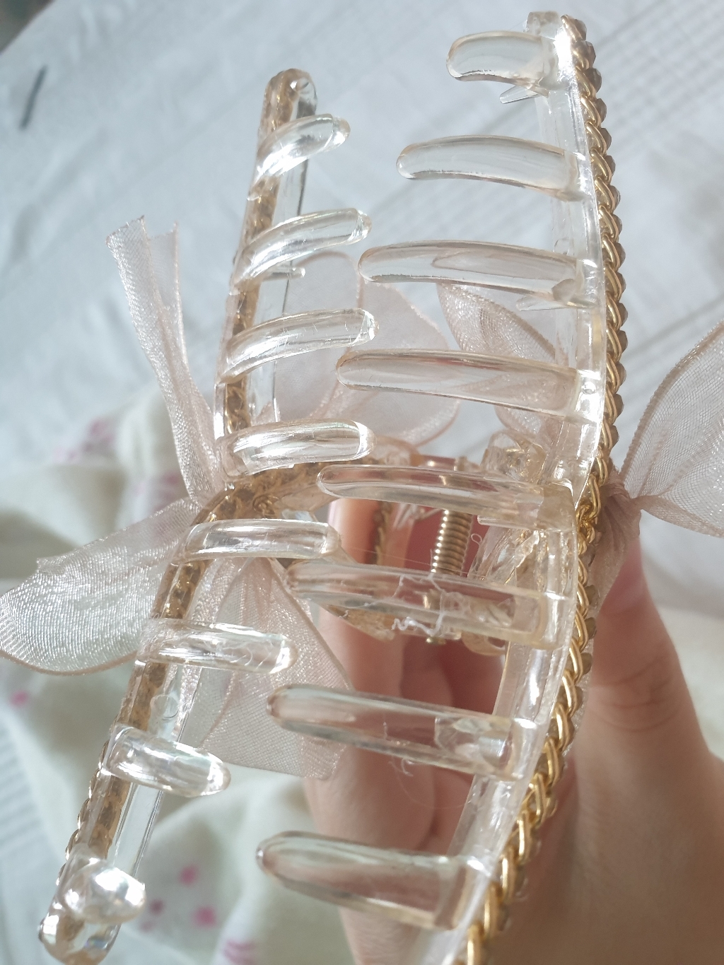 [2컬러] 워더미 트렌디 쉬폰 리본 큐빅 꼬임 집게핀 F340 리뷰후기