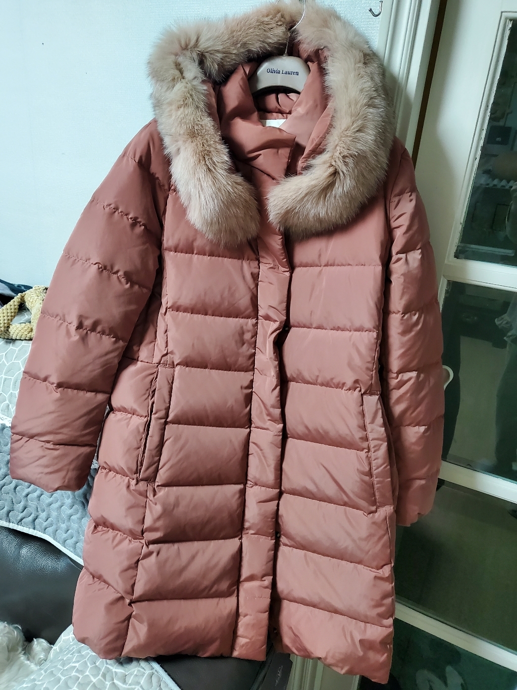 올리비아 로렌 폭스퍼 후드 구스다운 거위털 패딩 점퍼