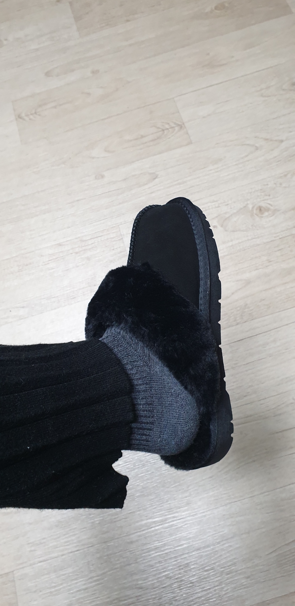 더옷장 아유데어 양털슬리퍼