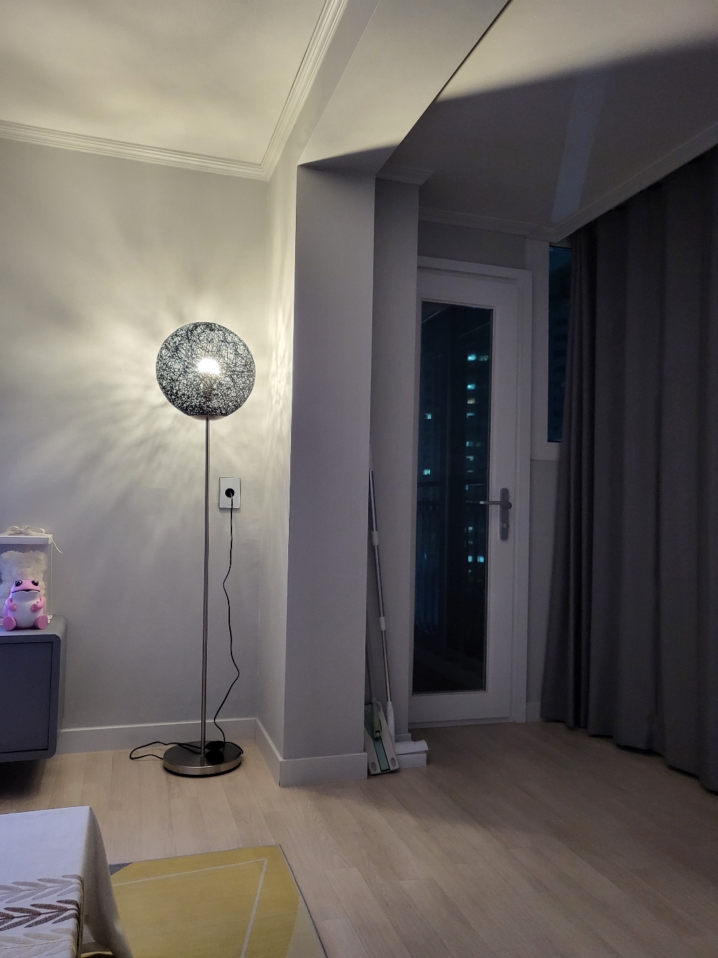 마켓비 AUSA 장스탠드 E26 KS2081F