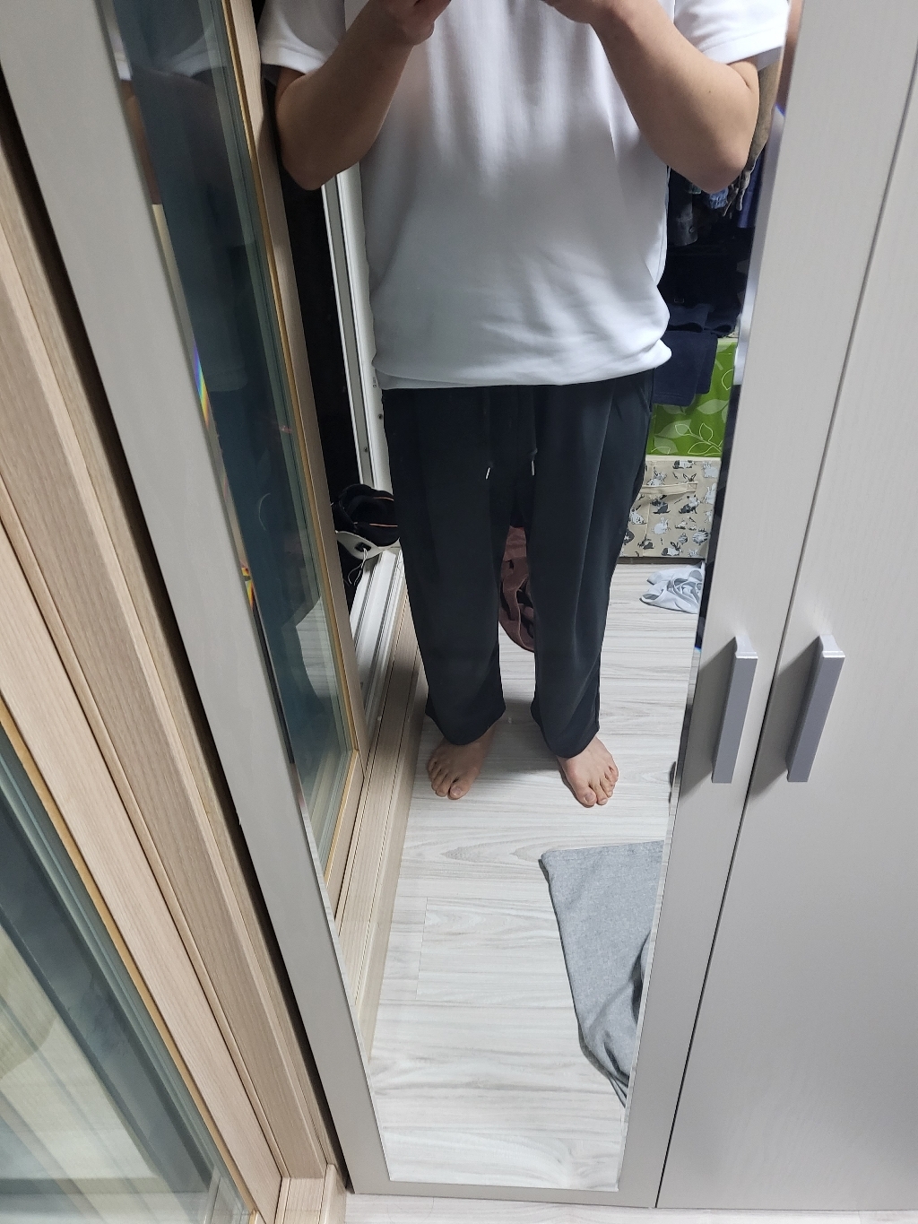 제이에이치스타일 핀턱 와이드핏 링클프리 밴딩 팬츠 JKCROK427
