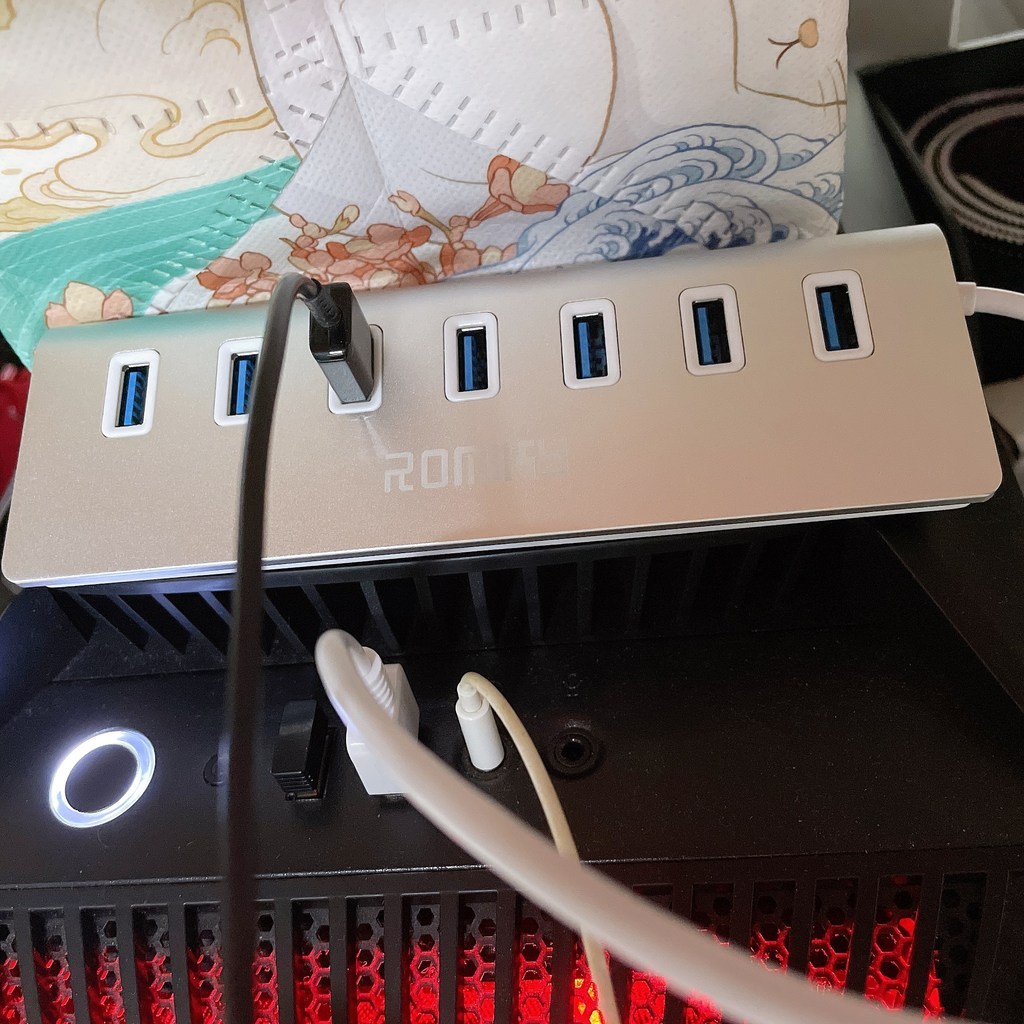로미키 USB허브 멀티 허브 7 in 1 USB 30 7포트 충전겸용 H058