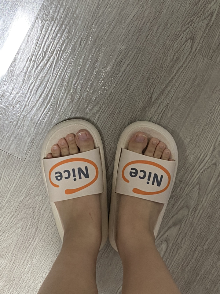 외출용 실내용 사무실용 학교 캠핑 편하고 나이스 슬리퍼