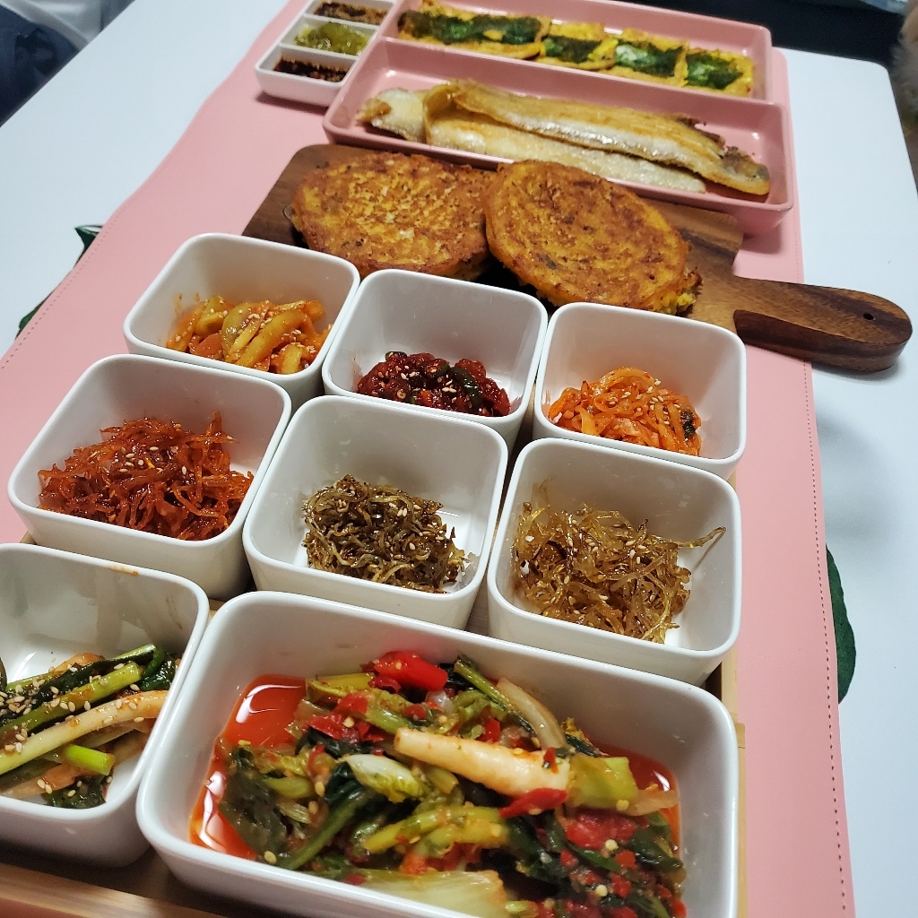 나눔접시 반찬그릇 디저트접시 소스접시 나눔찬기