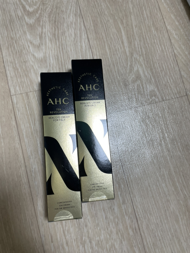 AHC 텐 레볼루션 리얼 아이크림 포 페이스