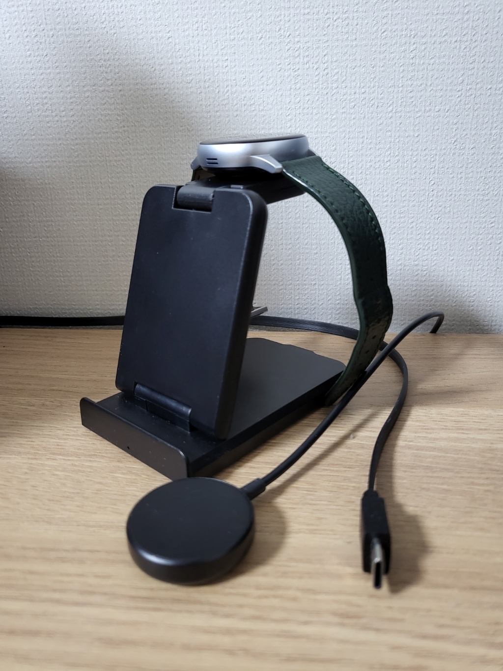 우승테크 3in1 고속 무선충전기 거치대 삼성 갤럭시 아이폰 애플워치 갤럭시워치 QC30 충전기 W-31